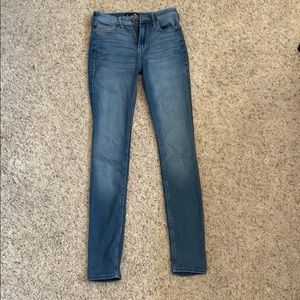 Hollister High Waisted Skinny Jean